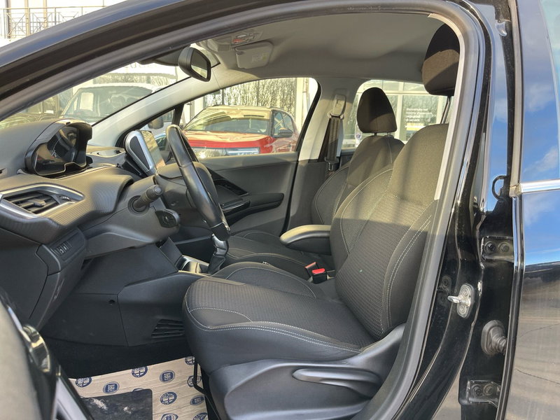 Peugeot 208 usata a Frosinone (6)