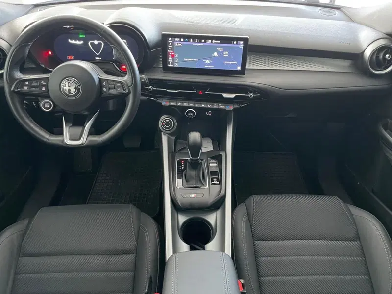 Alfa Romeo Tonale usata a Ancona (9)