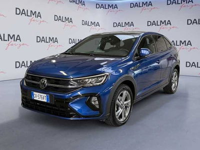 Volkswagen Taigo 1.0 TSI 110 CV DSG R-Line del 2024 usata a Solaro