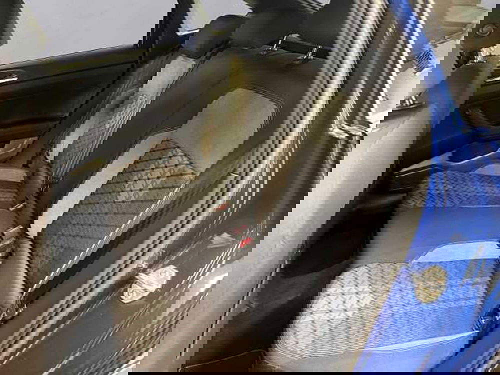 Volkswagen Taigo usata a Milano (13)