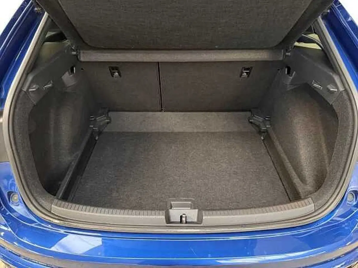 Volkswagen Taigo usata a Milano (15)