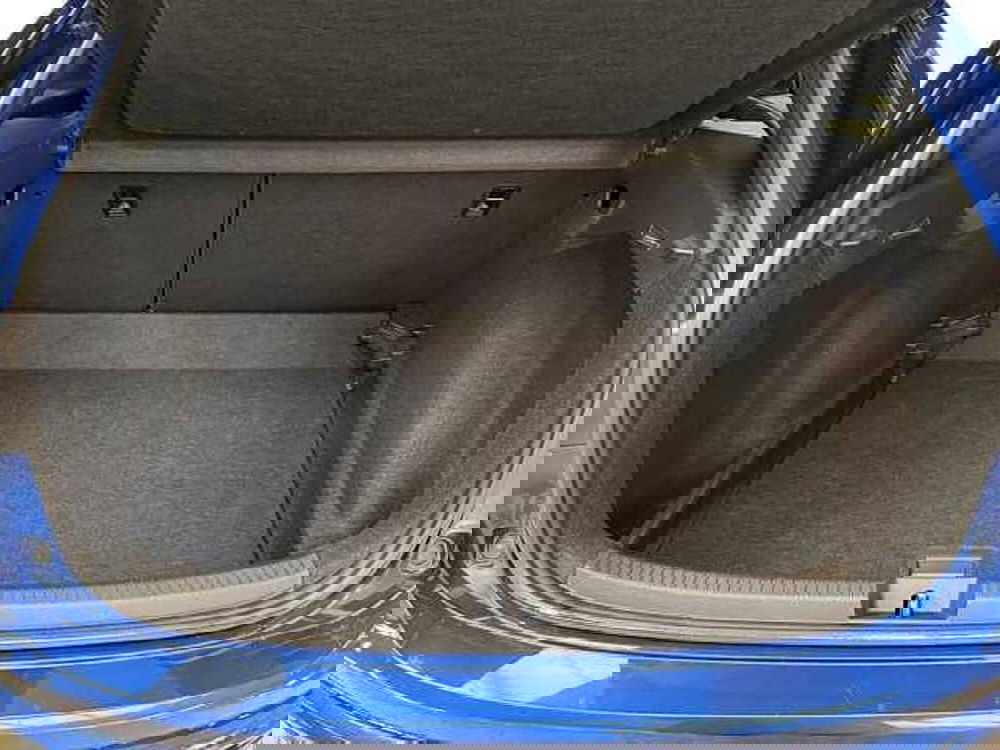 Volkswagen Taigo usata a Milano (15)