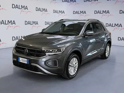 Volkswagen T-Roc 1.0 TSI Life del 2022 usata a Solaro