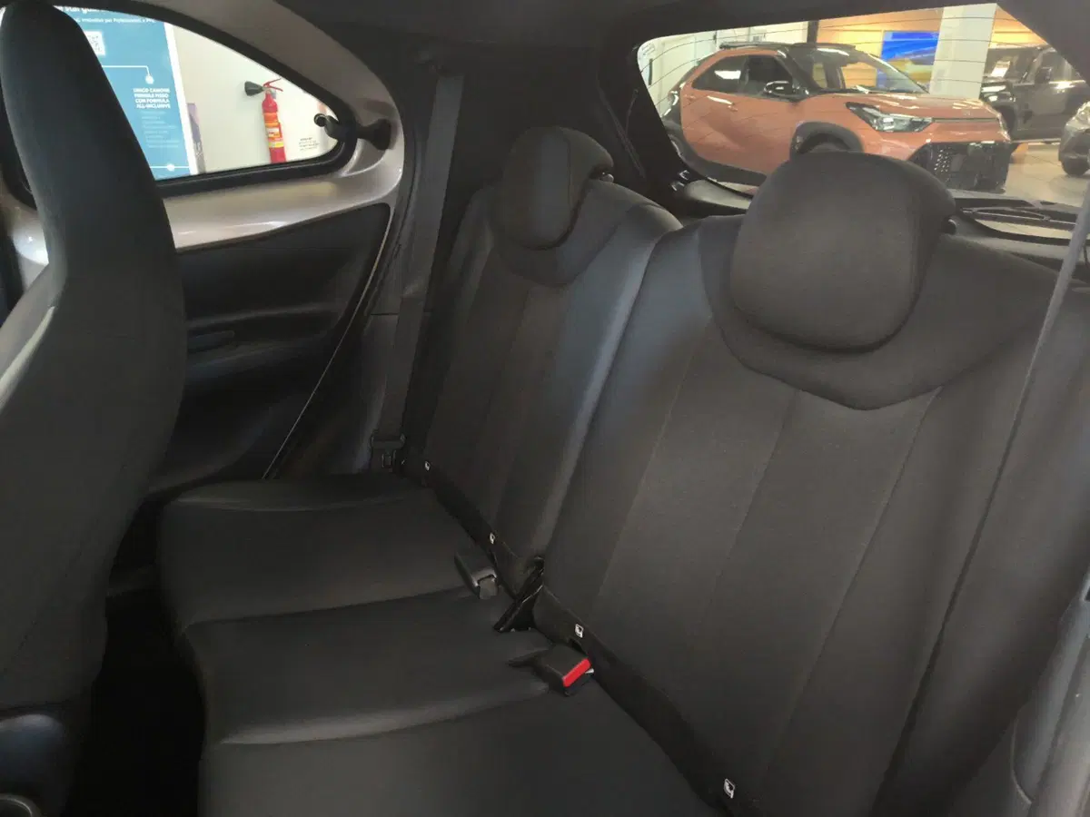 Toyota Aygo X usata a Catanzaro (19)