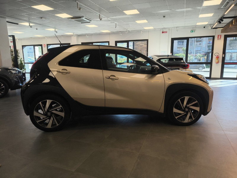 Toyota Aygo X usata a Catanzaro (7)