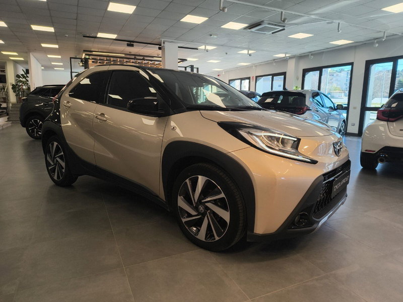 Toyota Aygo X usata a Catanzaro (8)