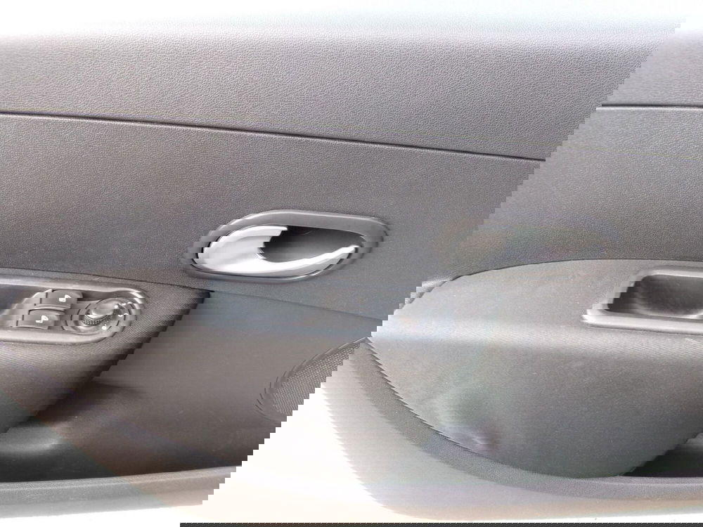 Renault Clio usata a Venezia (17)