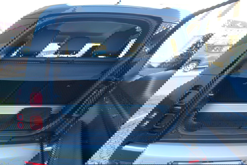 Land Rover Defender usata a Cuneo (12)