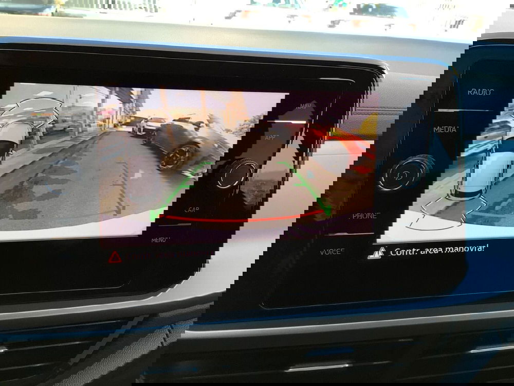 Volkswagen T-Roc usata a Genova (18)