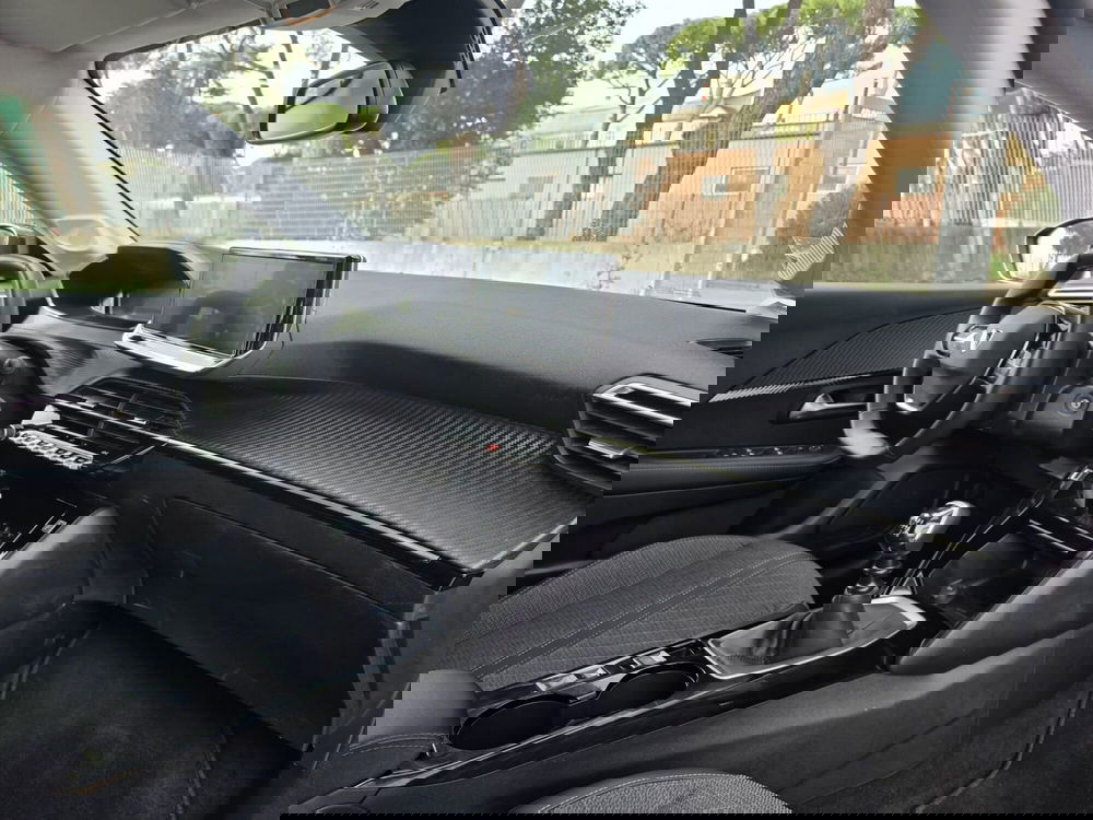Peugeot 208 usata a Massa-Carrara (16)