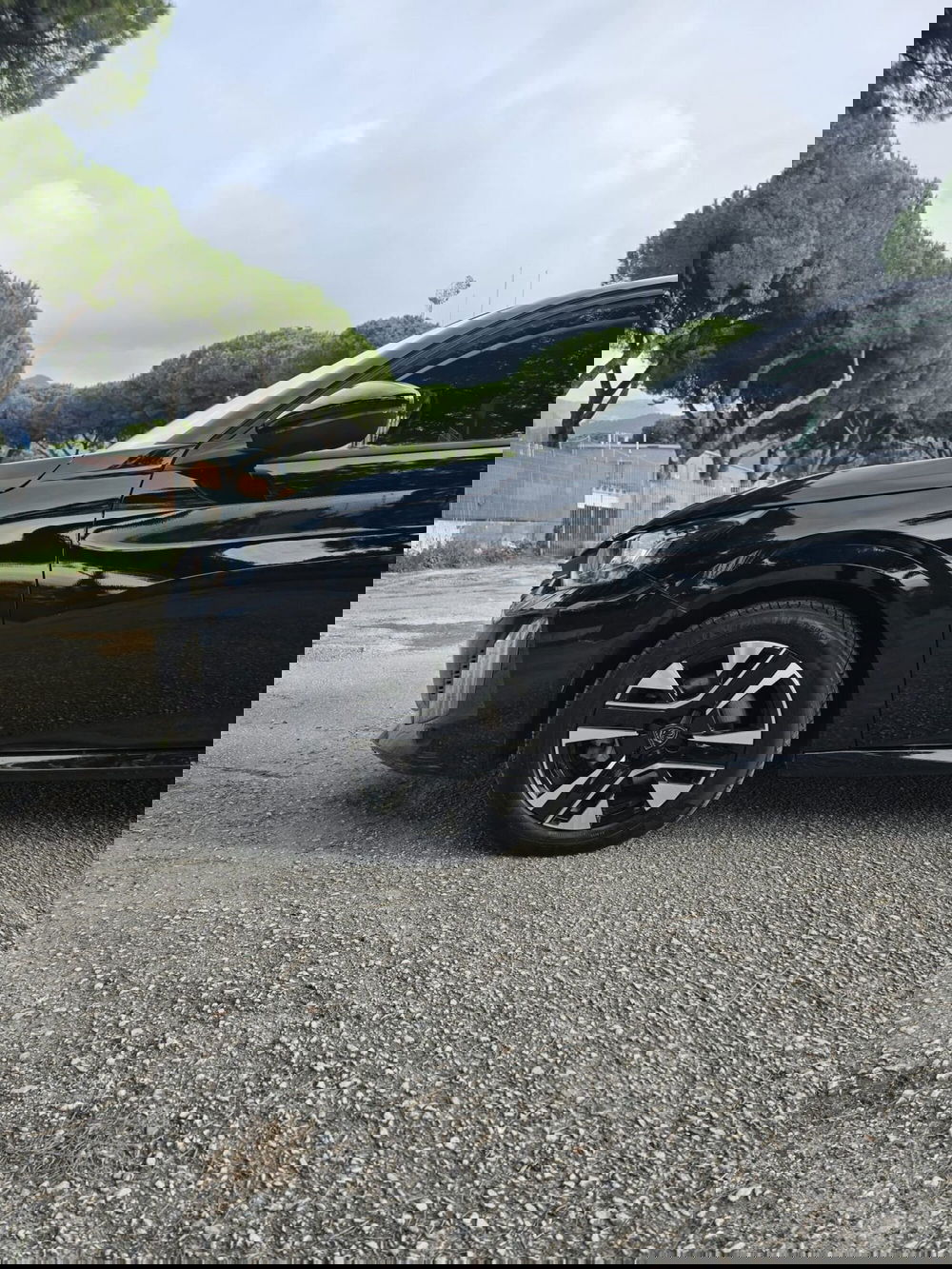 Peugeot 208 usata a Massa-Carrara (18)