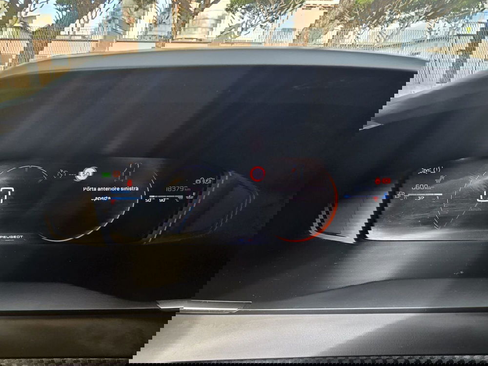 Peugeot 208 usata a Massa-Carrara (9)