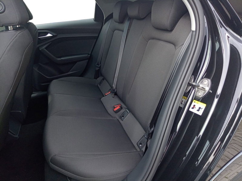 Audi A1 allstreet usata a Bari (15)