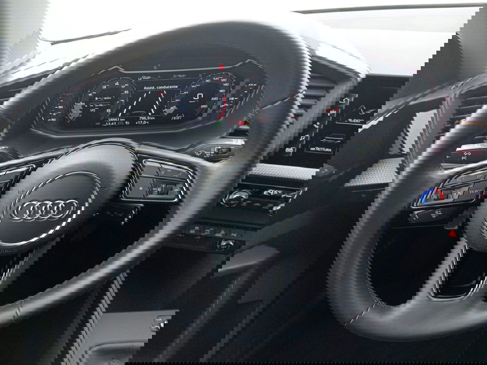 Audi A1 allstreet usata a Bari (3)