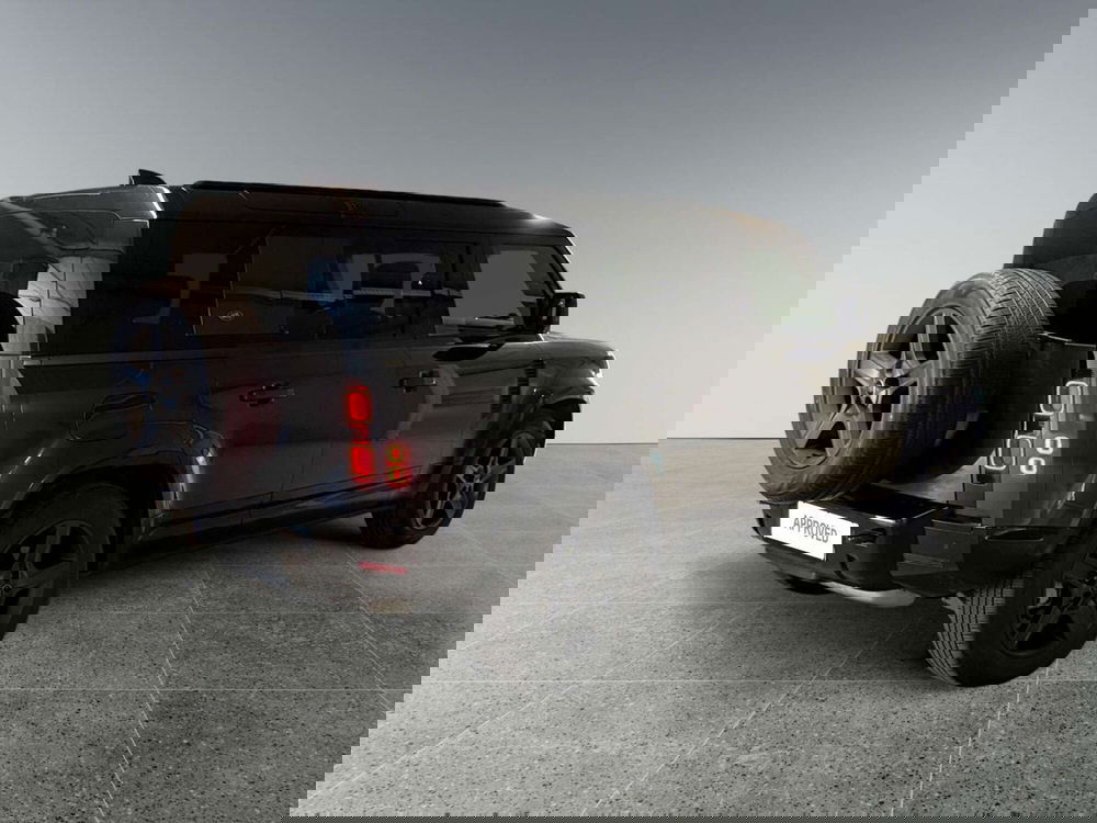 Land Rover Defender usata a Trento (2)