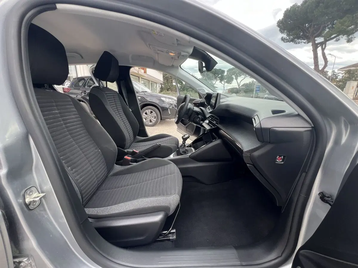 Peugeot 208 usata a Teramo (12)