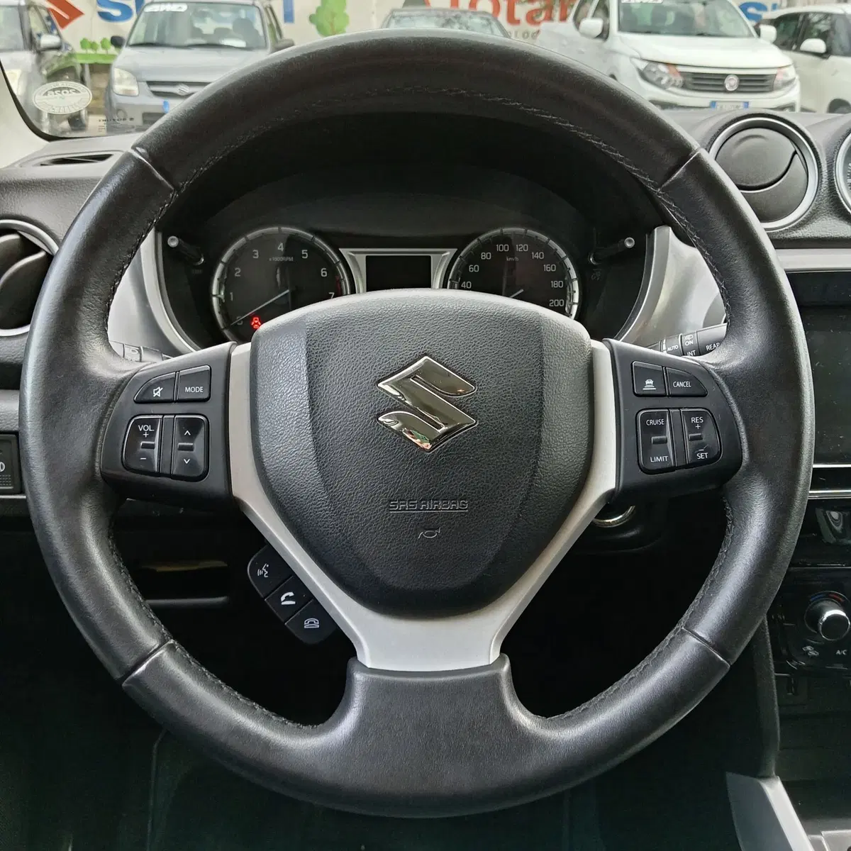 Suzuki Vitara usata a L'Aquila (11)