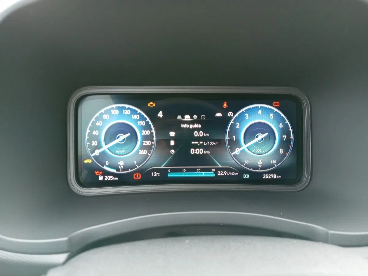 Hyundai Kona usata a L'Aquila (10)