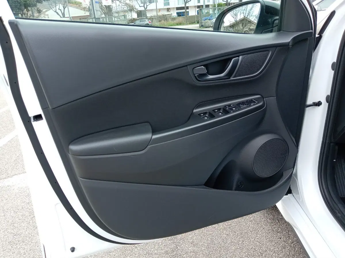 Hyundai Kona usata a L'Aquila (15)
