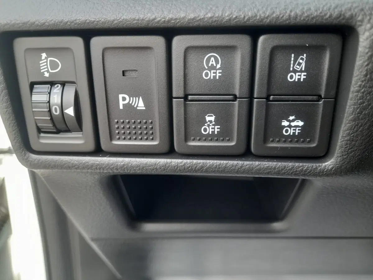 Suzuki S-Cross nuova a L'Aquila (10)