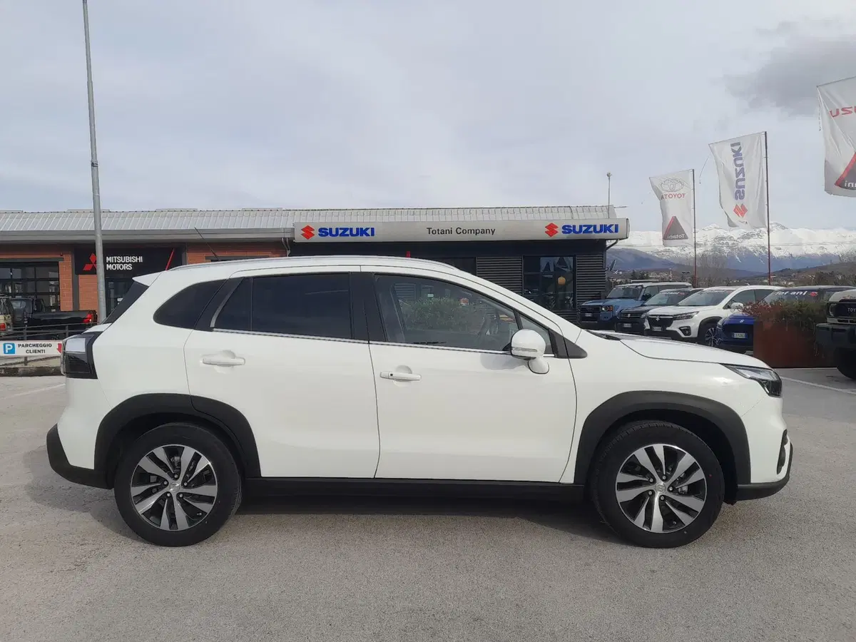 Suzuki S-Cross nuova a L'Aquila (6)