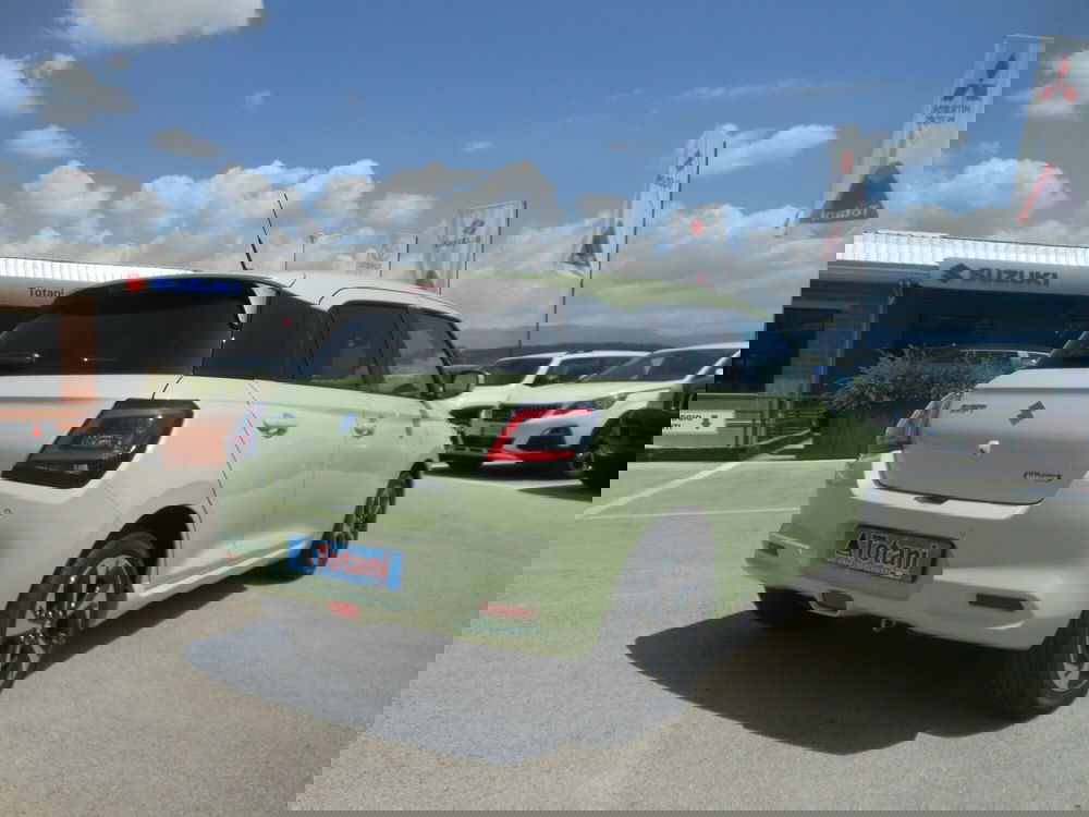 Suzuki Swift nuova a L'Aquila (2)