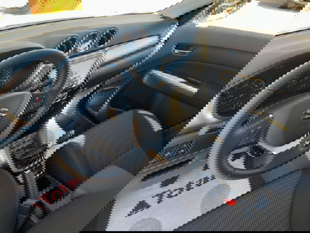 Suzuki Vitara nuova a L'Aquila (10)