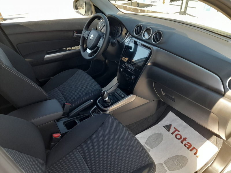 Suzuki Vitara nuova a L'Aquila (8)