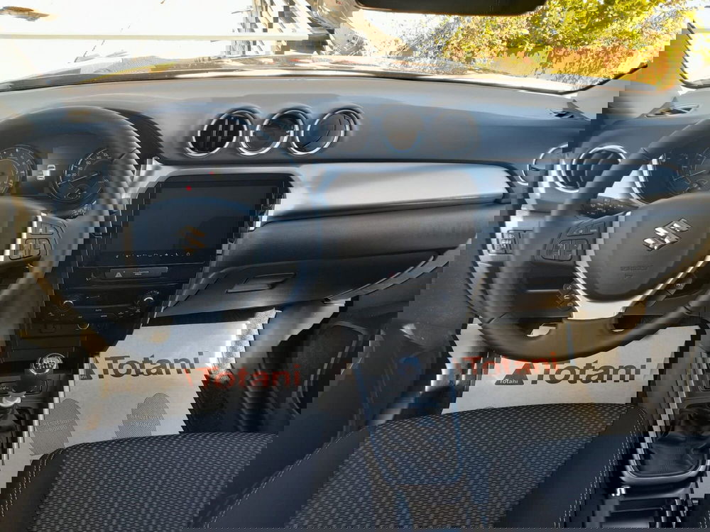 Suzuki Vitara nuova a L'Aquila (7)