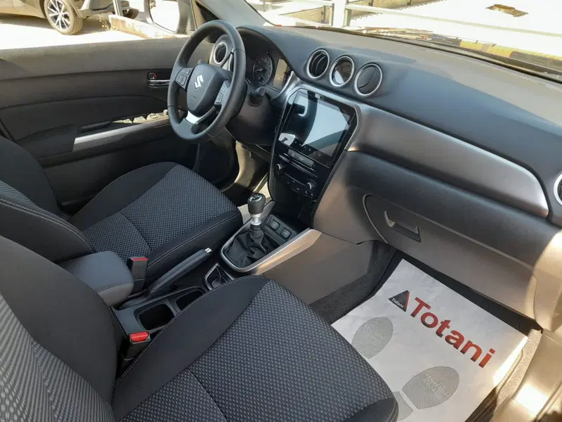 Suzuki Vitara nuova a L'Aquila (8)