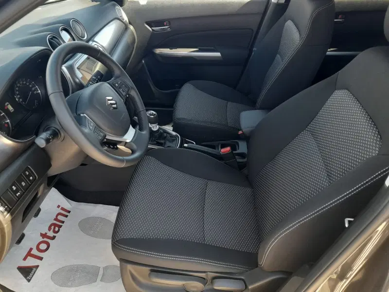 Suzuki Vitara nuova a L'Aquila (9)