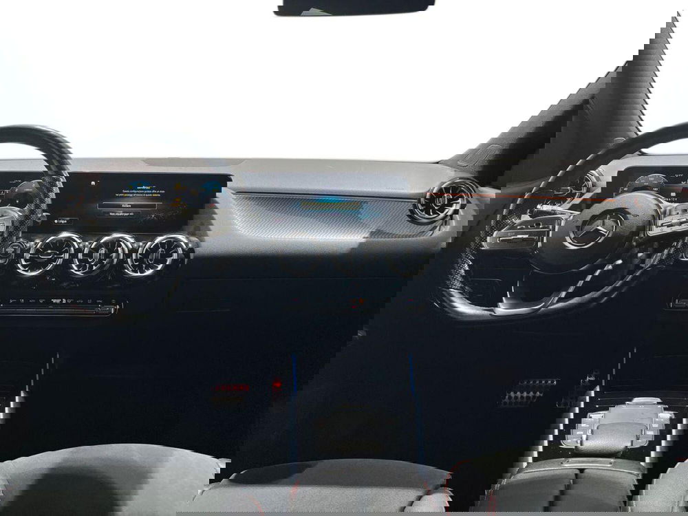 Mercedes-Benz GLA SUV usata a Napoli (11)