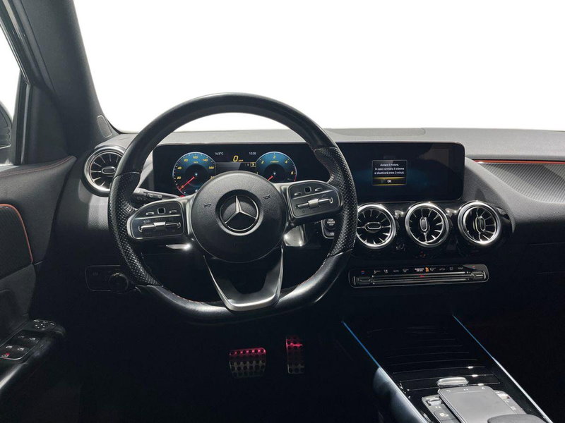 Mercedes-Benz GLA SUV usata a Napoli (13)