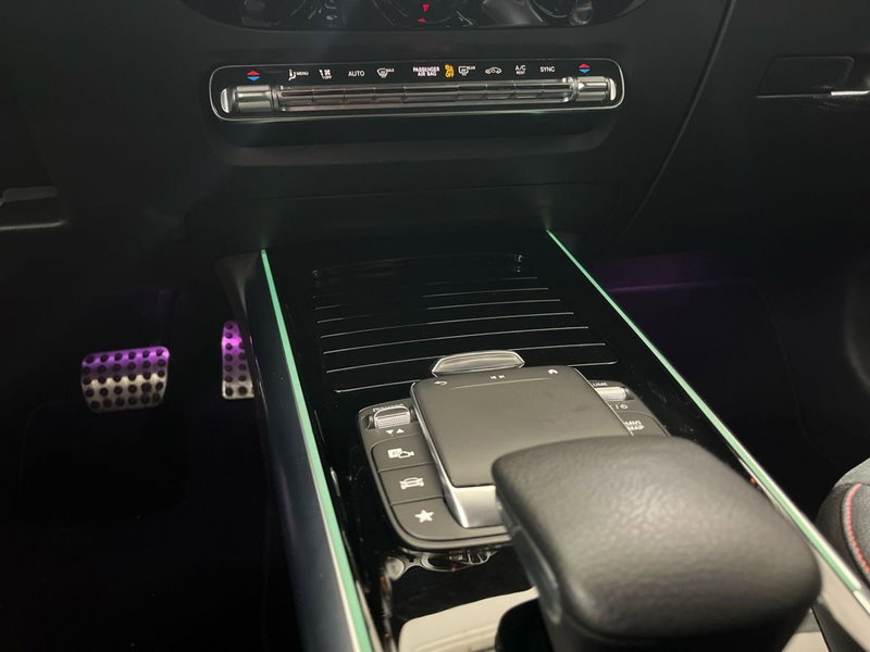 Mercedes-Benz GLA SUV usata a Napoli (15)