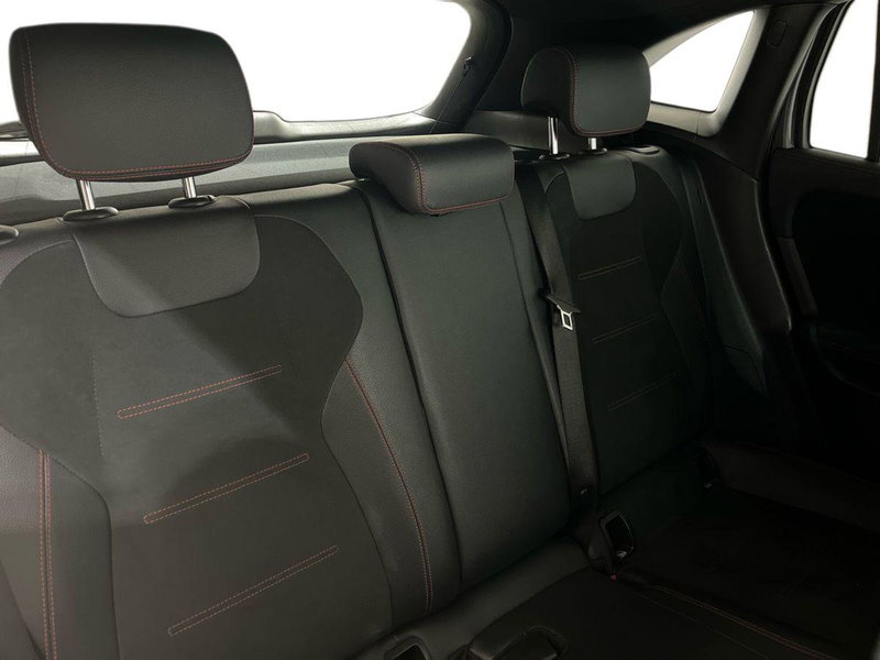 Mercedes-Benz GLA SUV usata a Napoli (17)