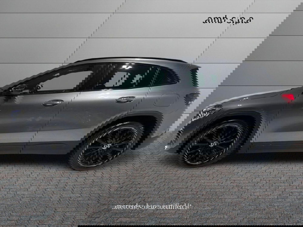 Mercedes-Benz GLA SUV usata a Napoli (6)