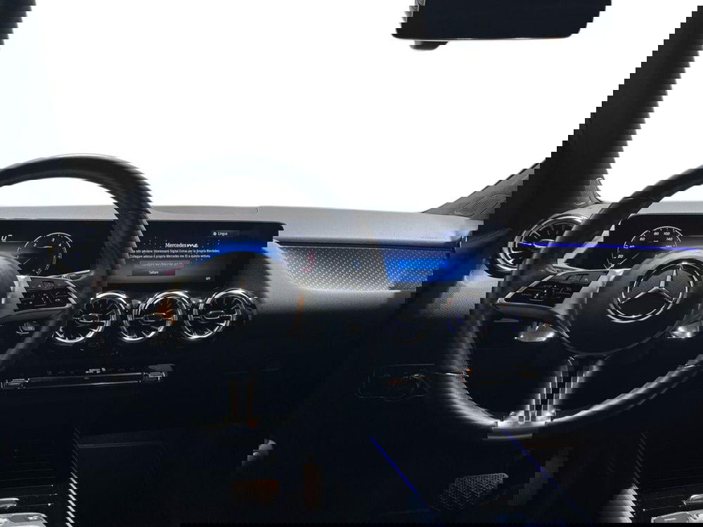 Mercedes-Benz GLA SUV usata a Napoli (11)