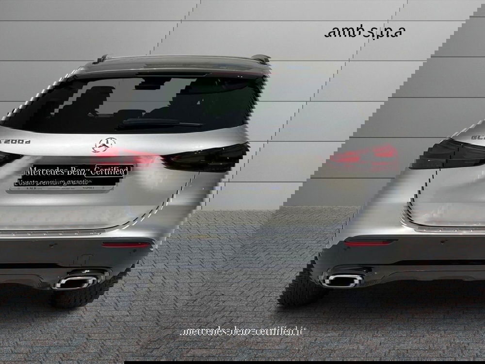 Mercedes-Benz GLA SUV usata a Napoli (4)