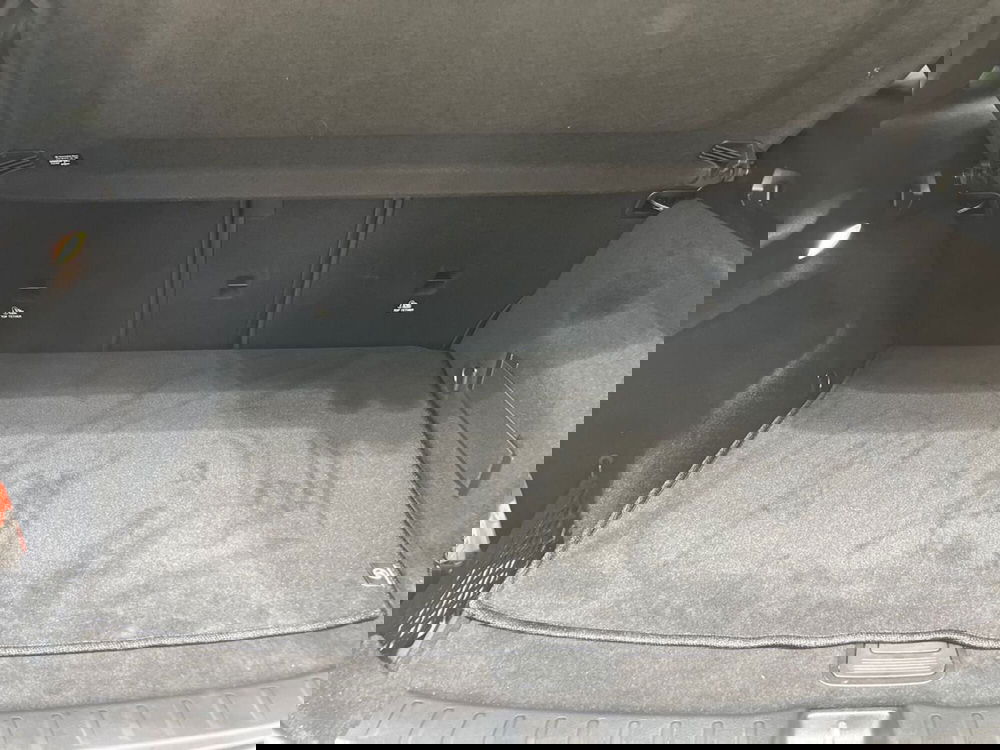 Mercedes-Benz GLA SUV usata a Napoli (8)