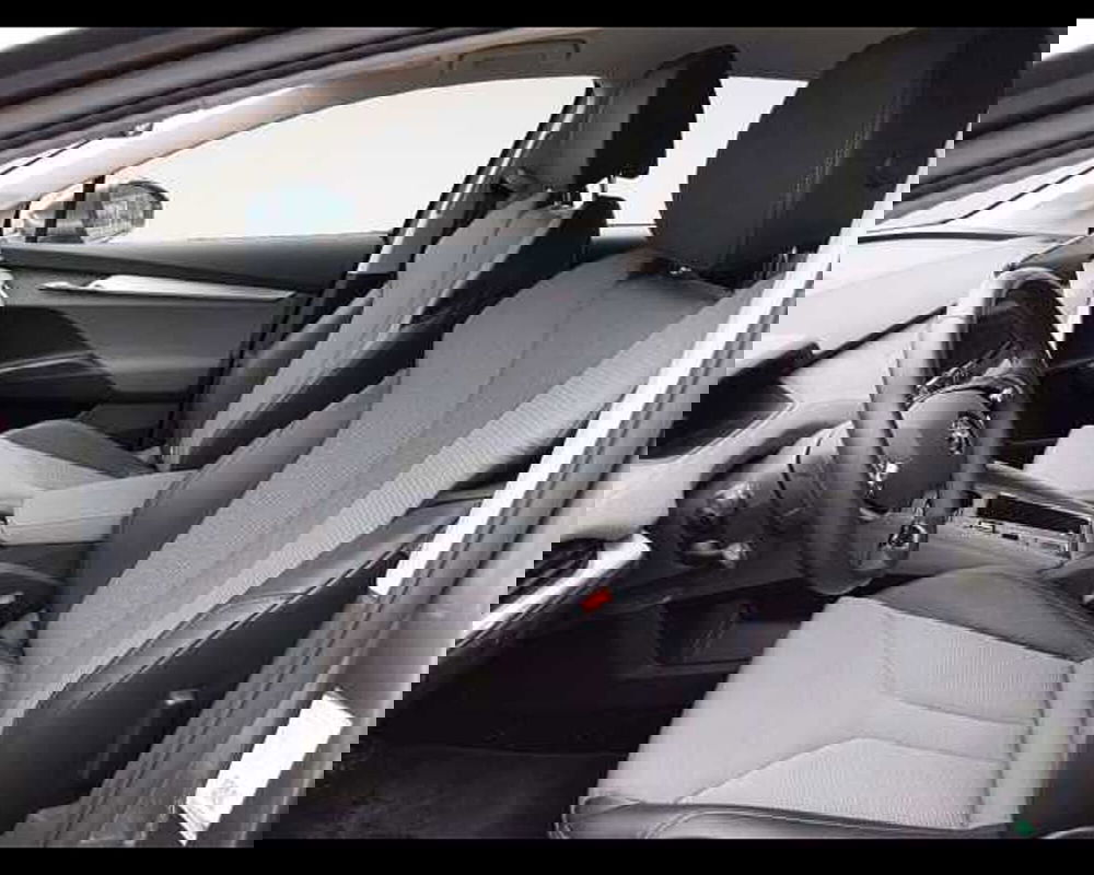 Skoda Enyaq usata a Ravenna (9)