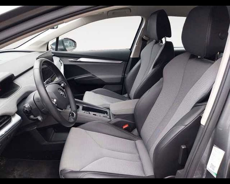 Skoda Enyaq usata a Ravenna (9)