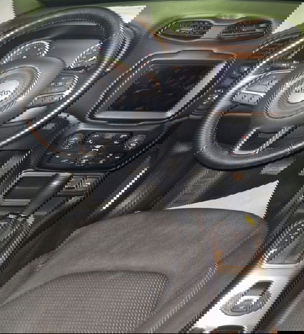 Jeep Renegade usata a Terni (11)