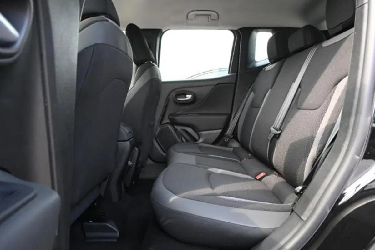 Jeep Renegade nuova a Torino (13)