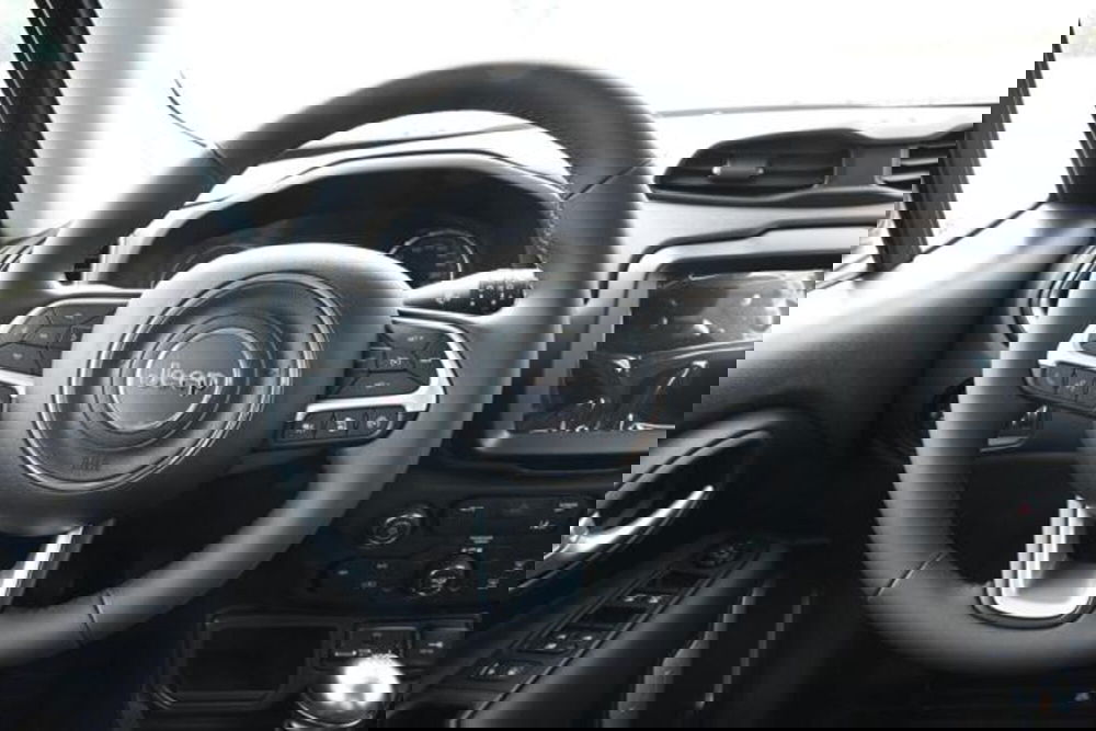 Jeep Renegade nuova a Torino (14)