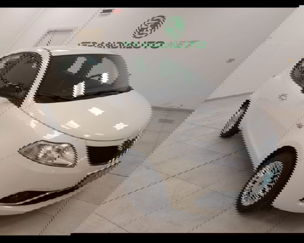 Lancia Ypsilon usata a Alessandria (8)