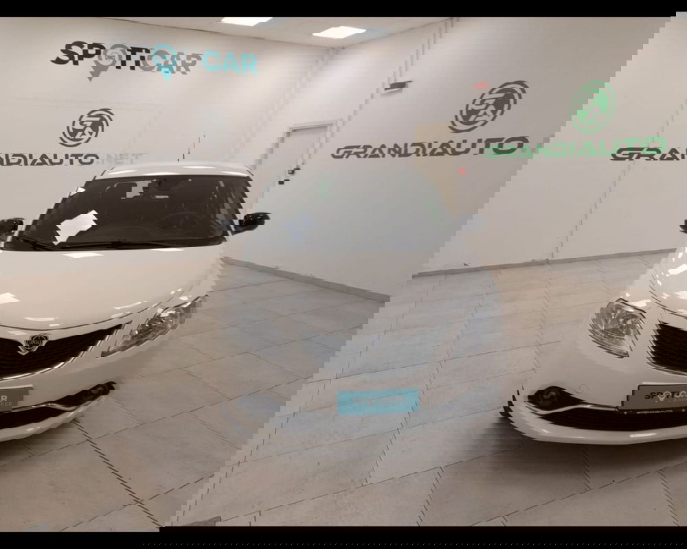 Lancia Ypsilon usata a Alessandria (9)