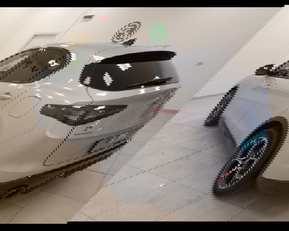 Alfa Romeo Stelvio usata a Alessandria (4)