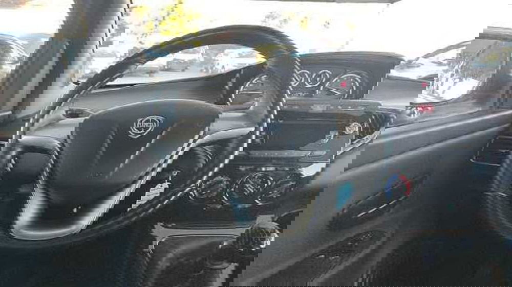 Lancia Ypsilon usata a Firenze (15)