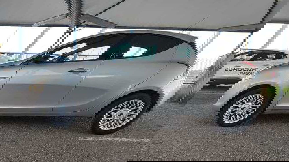 Lancia Ypsilon usata a Firenze (3)