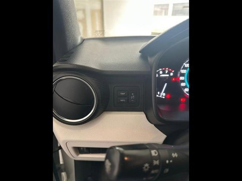 Suzuki Ignis usata a Siena (15)